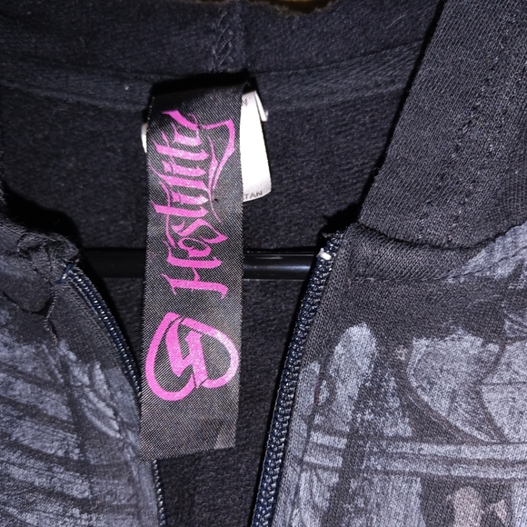 Jacket - Picture 6 of 7